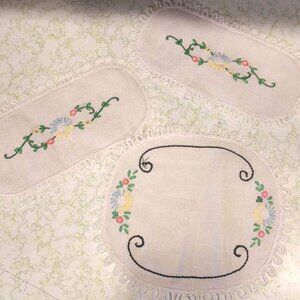 Vintage 3 Piece Vanity Set